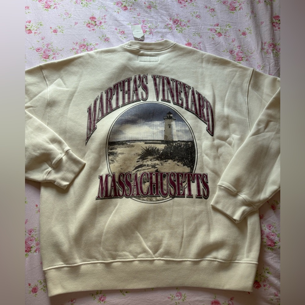 Ambercrombie & Fitch Crewneck